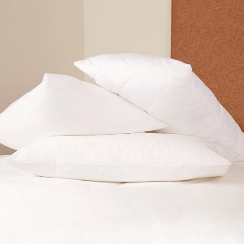 Comfort Polyzip Pillow Protector Zipped White - 48x75cm